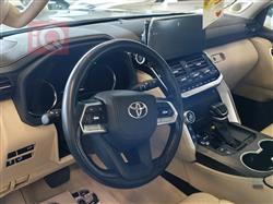 تۆیۆتا لاند کروزەر